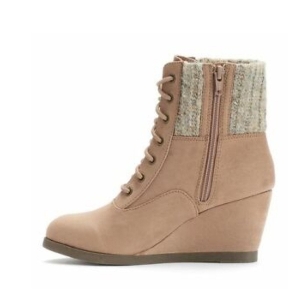 SO ankle boots